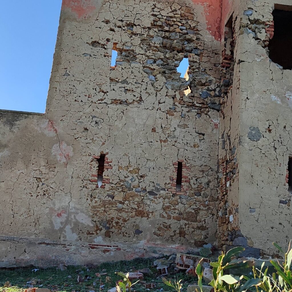 بنزرت: برج المراقبة بالمنارة تراث ينهار أمام الصمت 