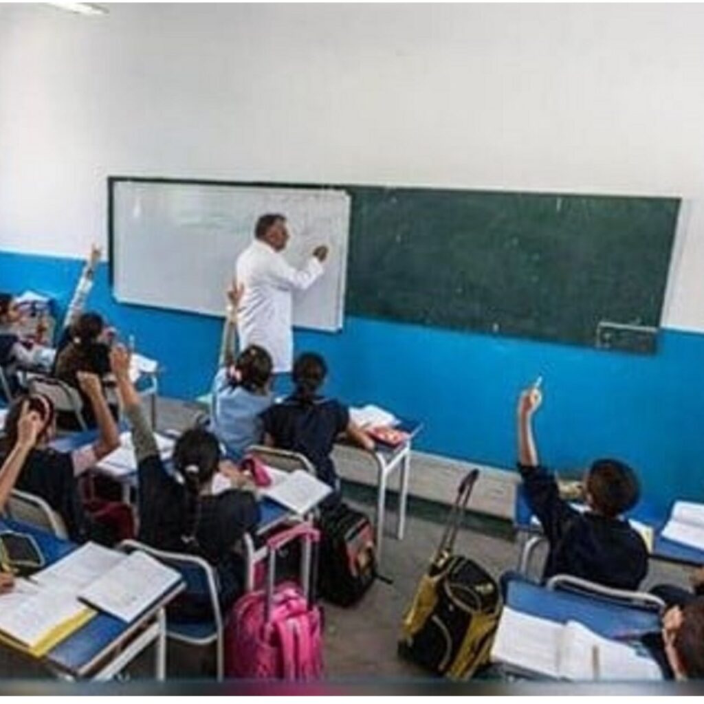 العودة المدرسية في تونس فرحة المحافظ وثقل المصاريف